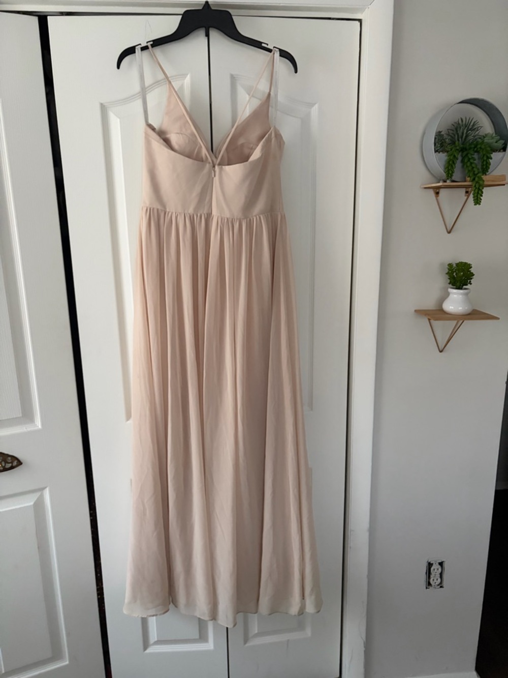 Sleeveless V-Neck Chiffon Maxi Dress in Blush